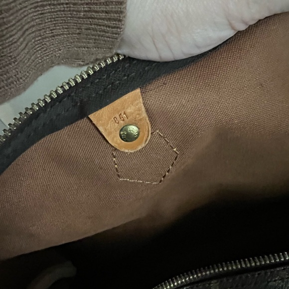 Louis Vuitton Speedy 40 - Picture 8 of 8